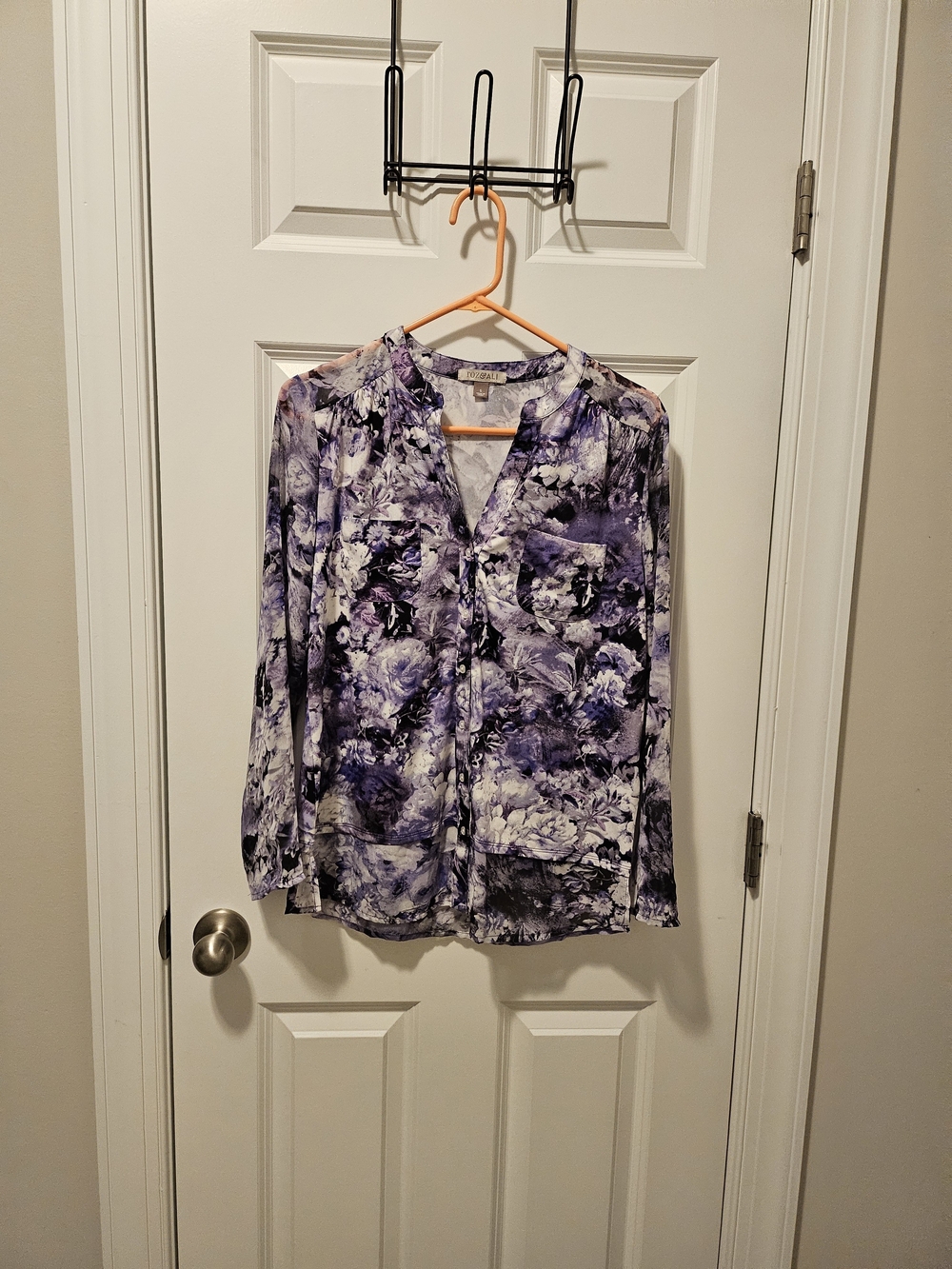 Roz & Ali Purple Floral Button-Front Women's Blouse